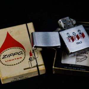 Zippo Xưa 1962 – Zippo With A Family Reading And "FPS"3