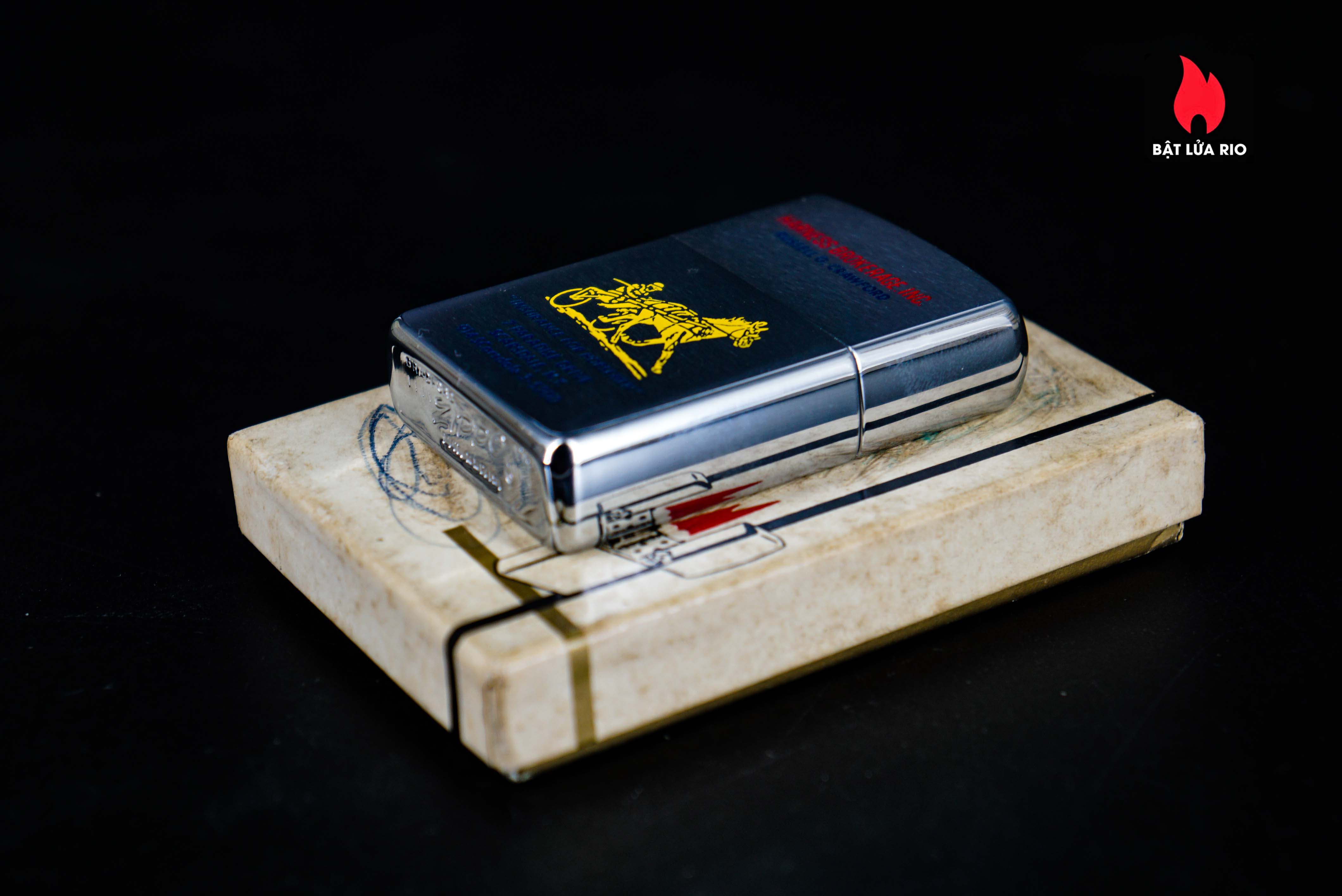 Zippo Xưa 1966 – Insurance for Horseman 38 Zippo Xưa 1966 – Insurance for Horseman 6