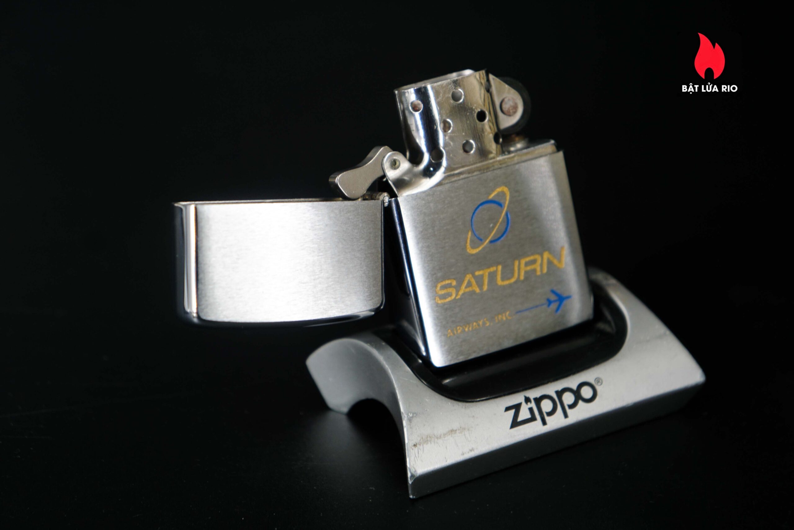 Zippo Xưa 1968 – Saturn Airways 27 Zippo Xưa 1968 – Saturn Airways 10