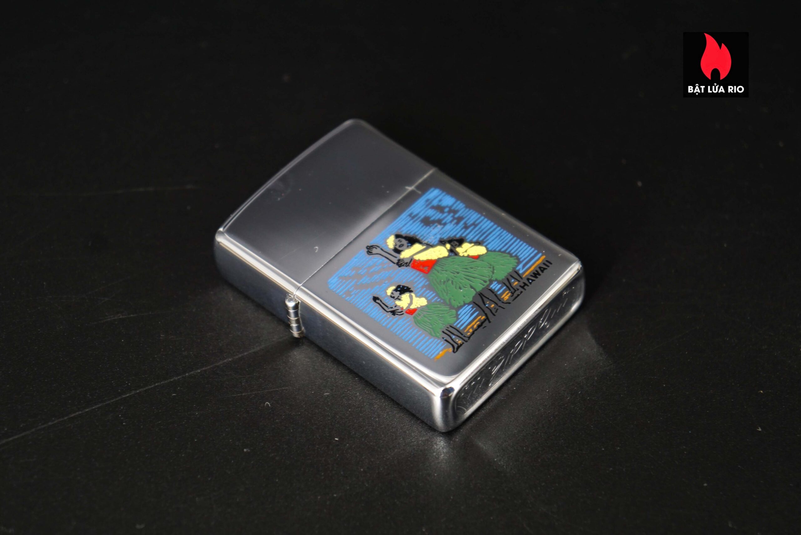 Zippo Xưa 1976 – Hawaii Hula Girl 10