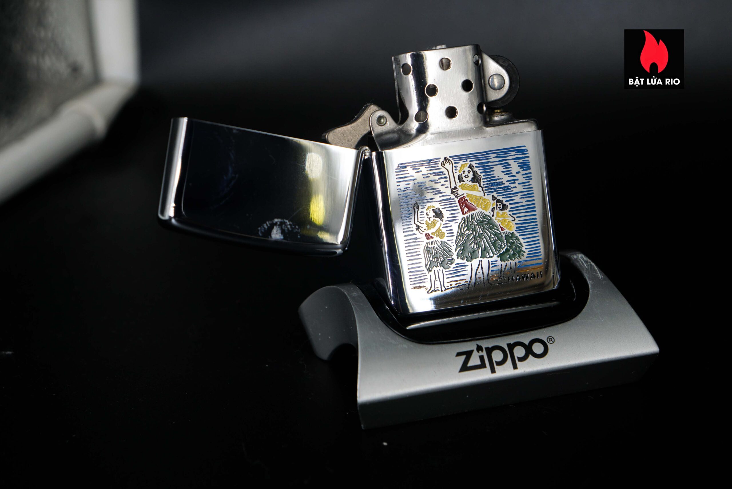 Zippo Xưa 1976 – Hawaii Hula Girl 13