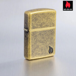 Zippo 46400 - Zippo Armor® Deep Carved Flame Antique Brass 1