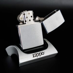 Zippo Xưa 1975 – Monter's Restaurant 10