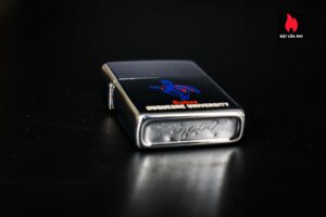 Zippo Xưa 1976 – Dukes Duquesne University 10