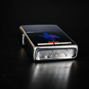 Zippo Xưa 1976 – Dukes Duquesne University 10