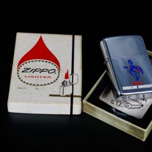 Zippo Xưa 1976 – Dukes Duquesne University 2