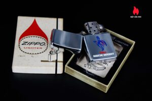 Zippo Xưa 1976 – Dukes Duquesne University 3