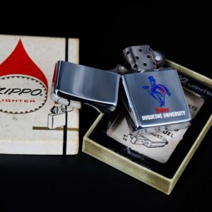 Zippo Xưa 1976 – Dukes Duquesne University 3