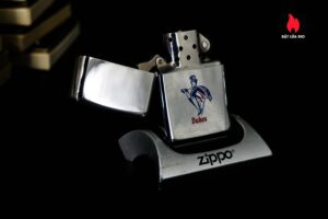 Zippo Xưa 1976 – Dukes Duquesne University 8