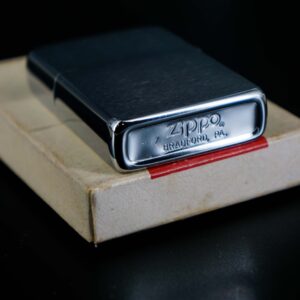 Zippo Xưa 1981 – Deer Leaping 12