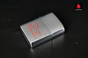 Zippo Xưa 1981 – P&E Distributors 12