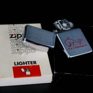 Zippo Xưa 1981 – P&E Distributors 3