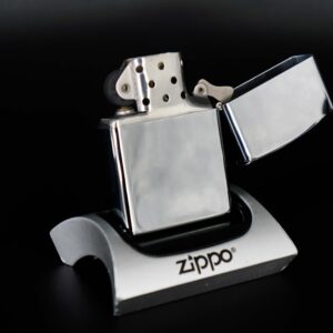 Zippo Xưa 1981 – The Outdoor Shop 10