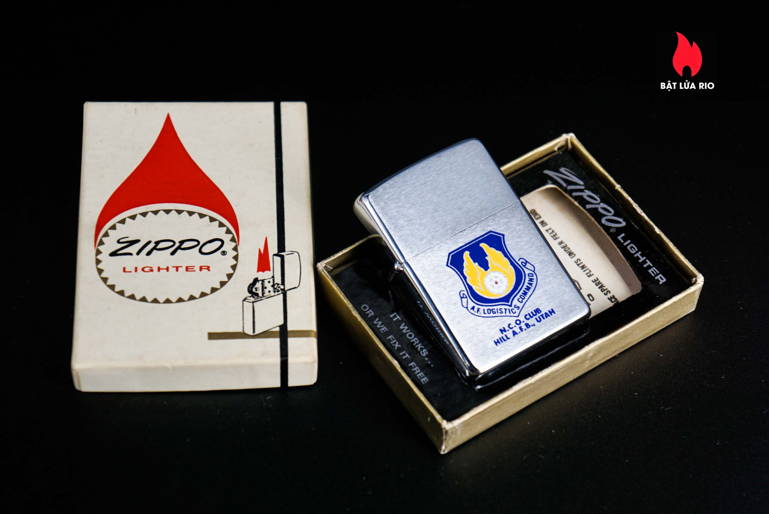 Zippo Xưa 1971 – A.F Logistics Command 11 Zippo Xưa 1971 – A.F Logistics Command 2