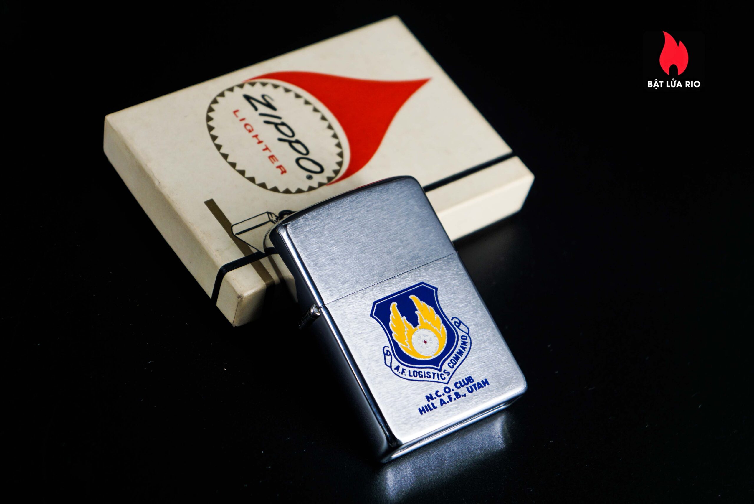 Zippo Xưa 1971 – A.F Logistics Command 8 Zippo Xưa 1971 – A.F Logistics Command 5