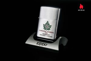 Zippo Canada 1975-1986 – Canada Vaneers 2