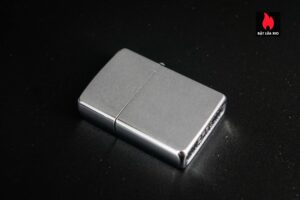 Zippo Canada 1975-1986 – Canada Vaneers 6