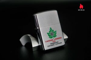 Zippo Canada 1975-1986 – Canada Vaneers 9