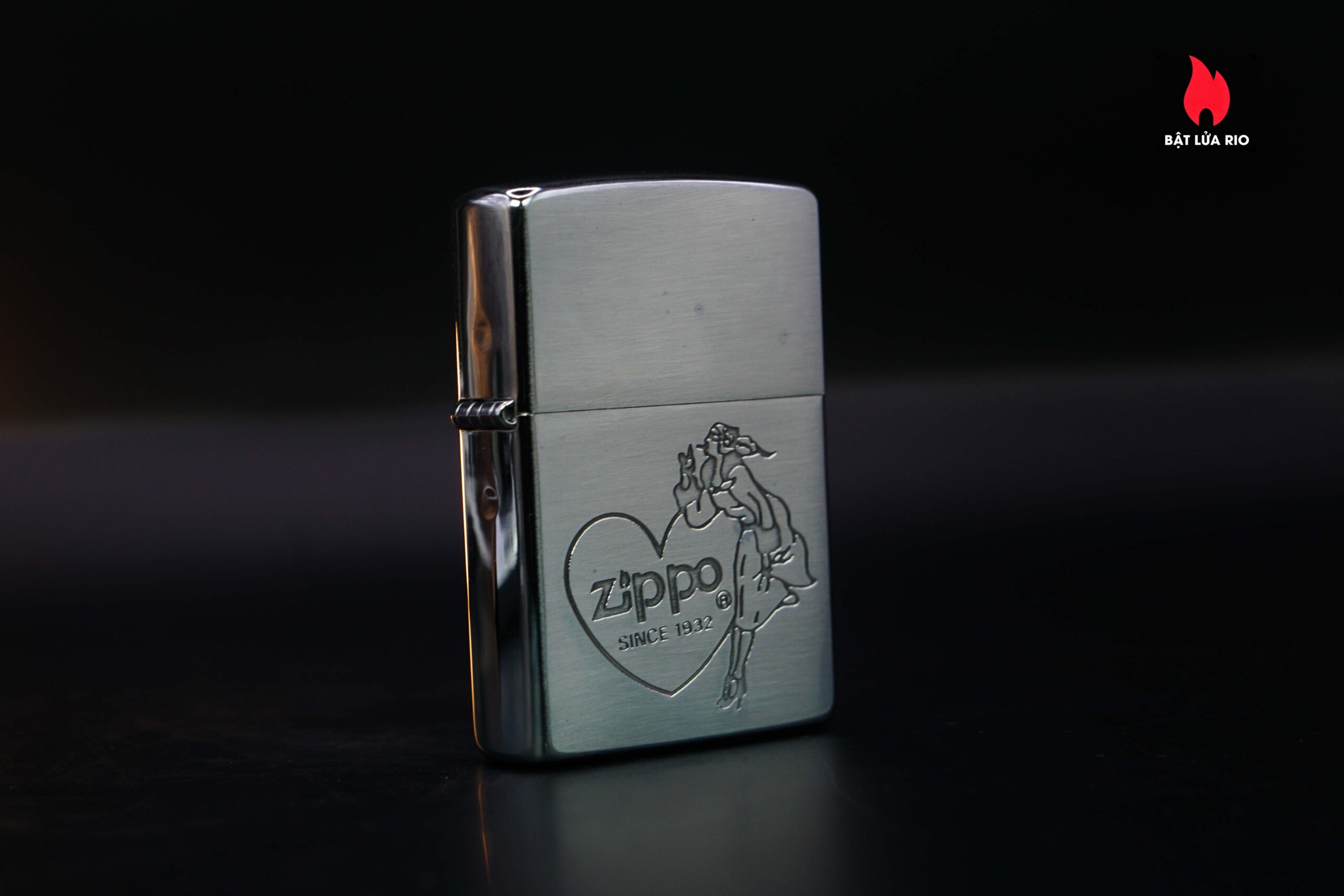 Zippo La Mã 1999 – Windy Girl 21 Zippo La Mã 1999 – Windy Girl 10