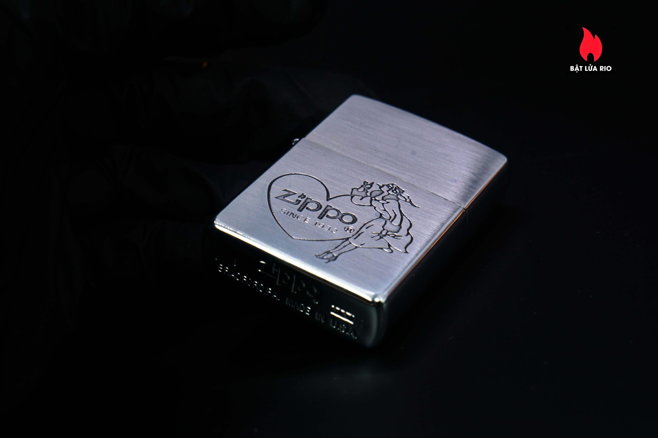 Zippo La Mã 1999 – Windy Girl 23 Zippo La Mã 1999 – Windy Girl 8