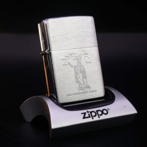Zippo La Mã 2000 – King Kamehameha Hawaii 2