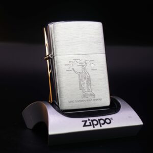 Zippo La Mã 2000 – King Kamehameha Hawaii