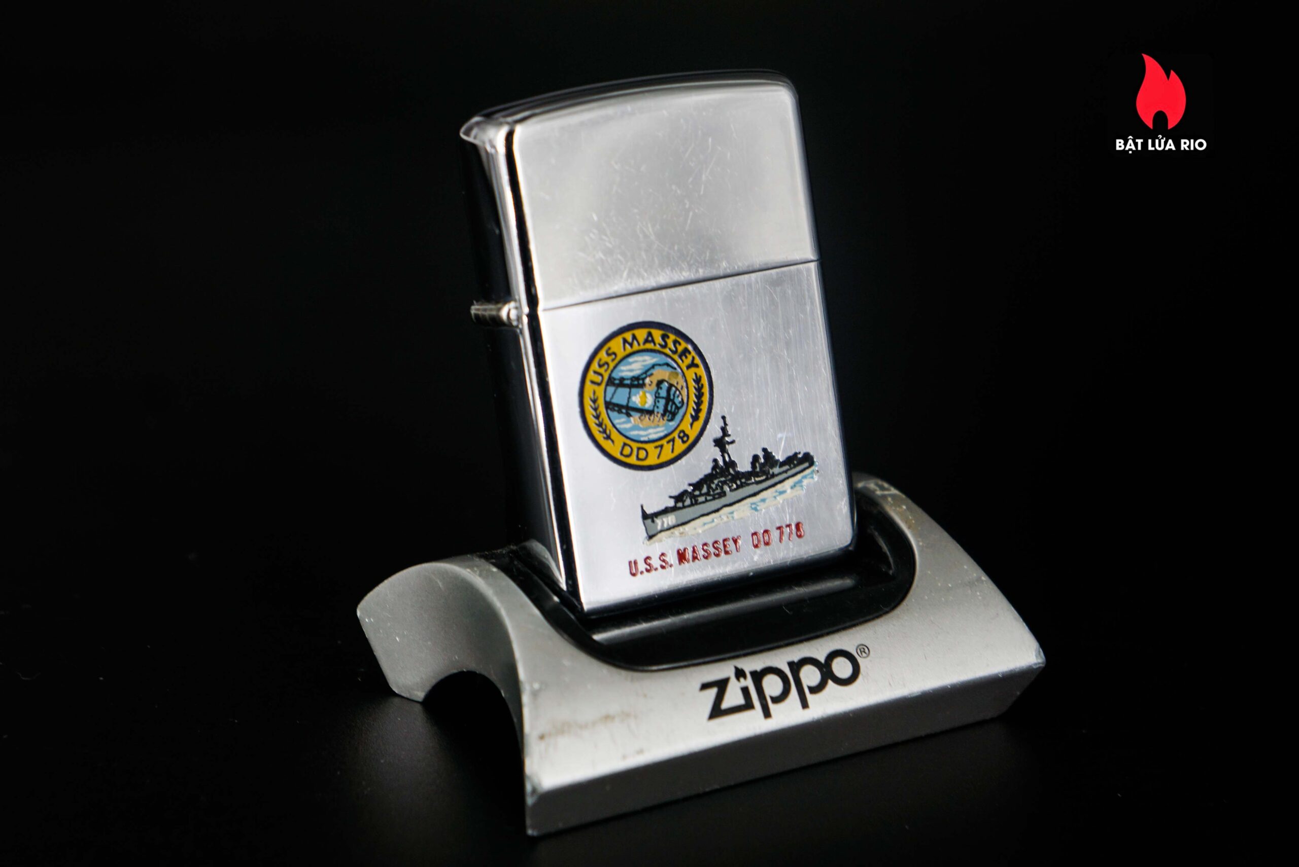 Zippo Xưa 1968 – Town & Country - Uss Massey DD-778 1 Zippo Xưa 1968 – Town & Country - Uss Massey DD-778