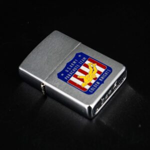 Zippo Xưa 1975 – U.S Army Parachute Team - Golden Knights 17 Zippo Xưa 1975 – U.S Army Parachute Team - Golden Knights 3