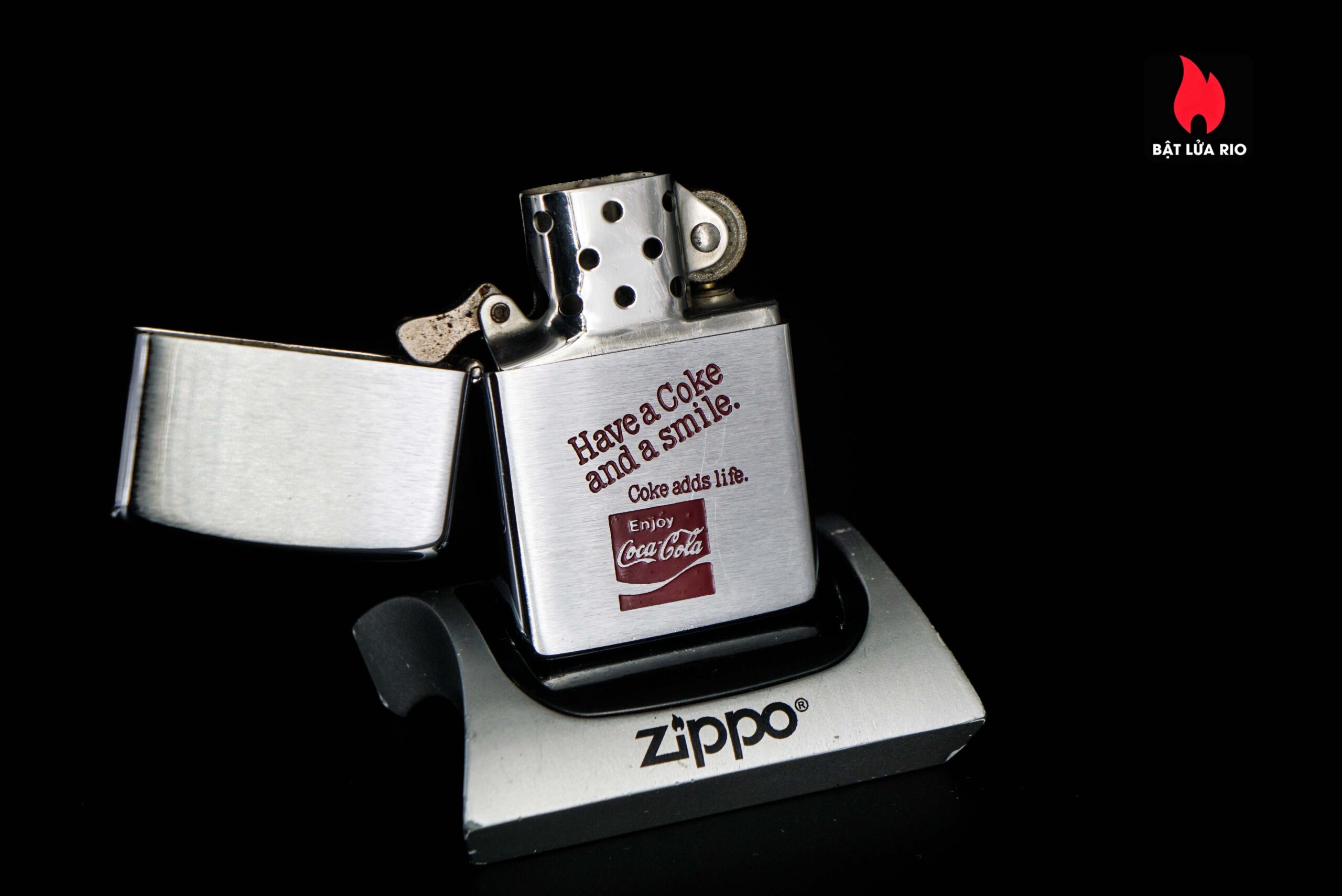 Zippo Xưa 1979 – Have a Coke and a Smile 32 Zippo Xưa 1979 – Have a Coke and a Smile 1