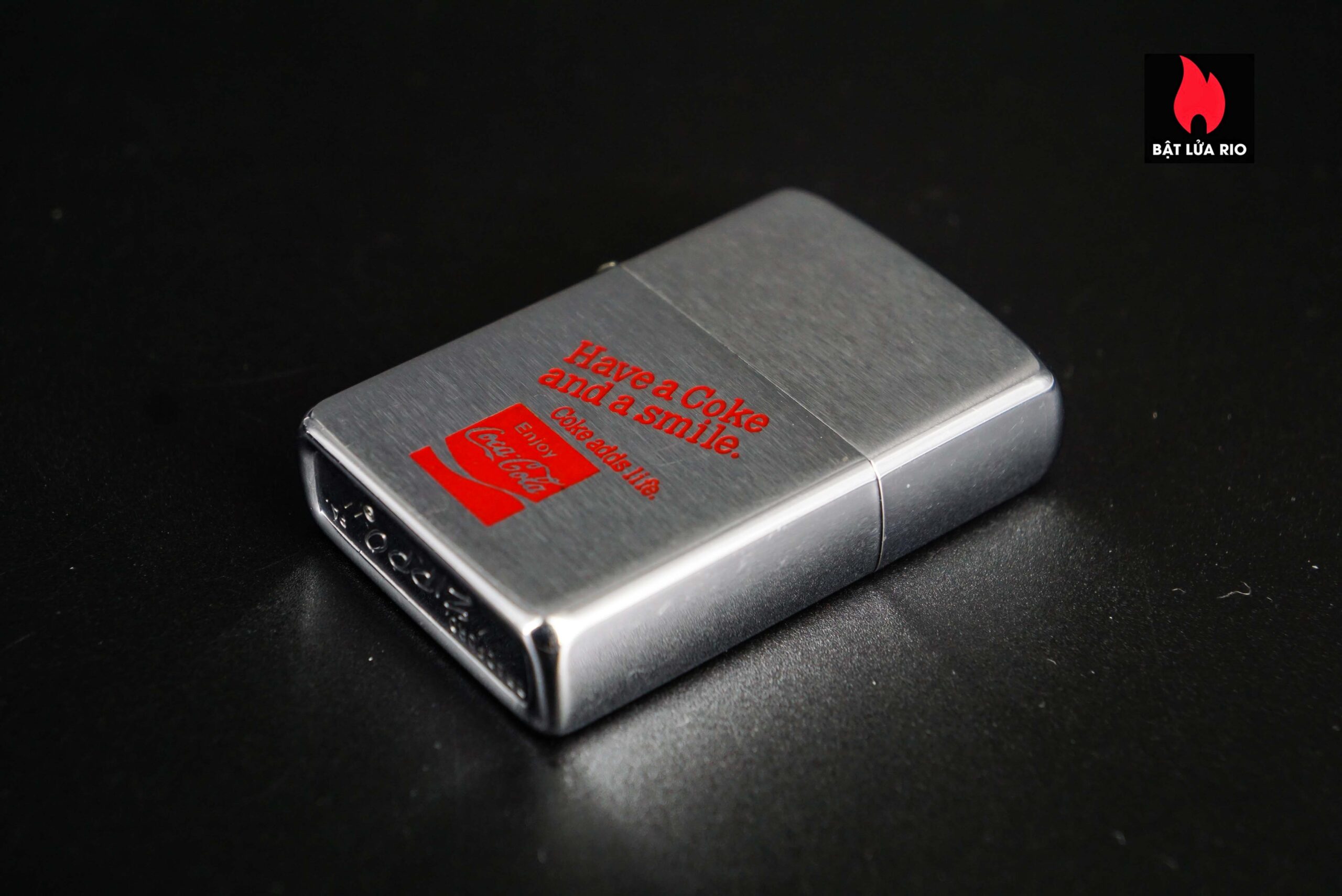 Zippo Xưa 1979 – Have a Coke and a Smile 30 Zippo Xưa 1979 – Have a Coke and a Smile 3