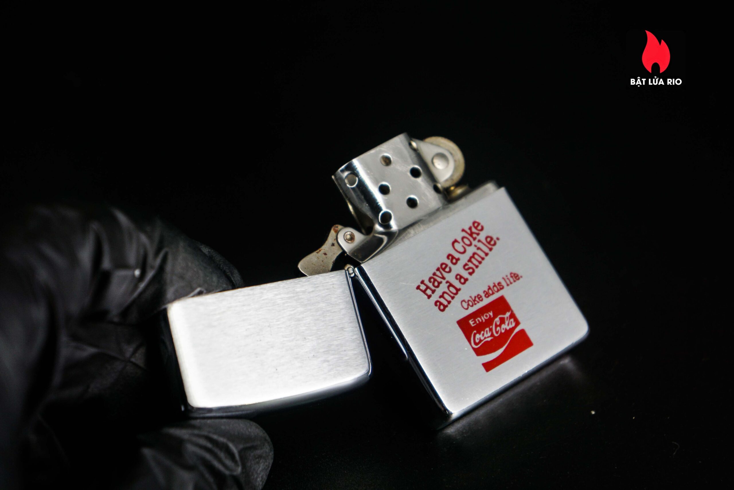 Zippo Xưa 1979 – Have a Coke and a Smile 24 Zippo Xưa 1979 – Have a Coke and a Smile 9