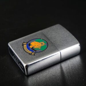Zippo Xưa 1983 – Patron 8 16 Zippo Xưa 1983 – Patron 8 4