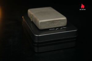 Hiếm – Zippo 2003 – #110 Solid Titanium 10