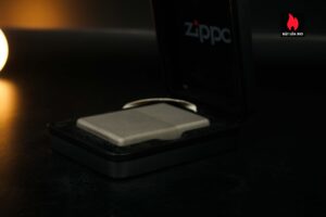 Hiếm – Zippo 2003 – #110 Solid Titanium 2