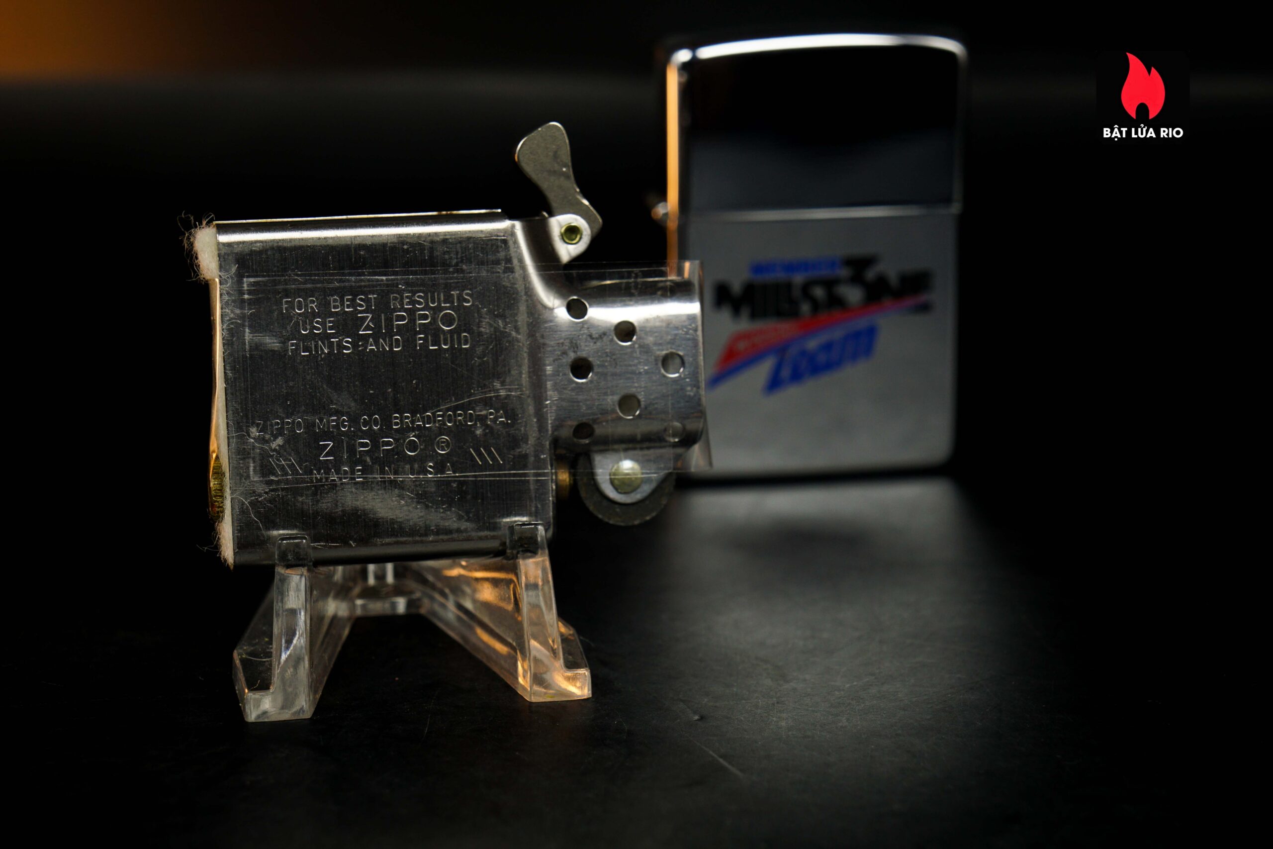 Zippo 1985 – Millstone Winning Team 27 Zippo 1985 – Millstone Winning Team 9
