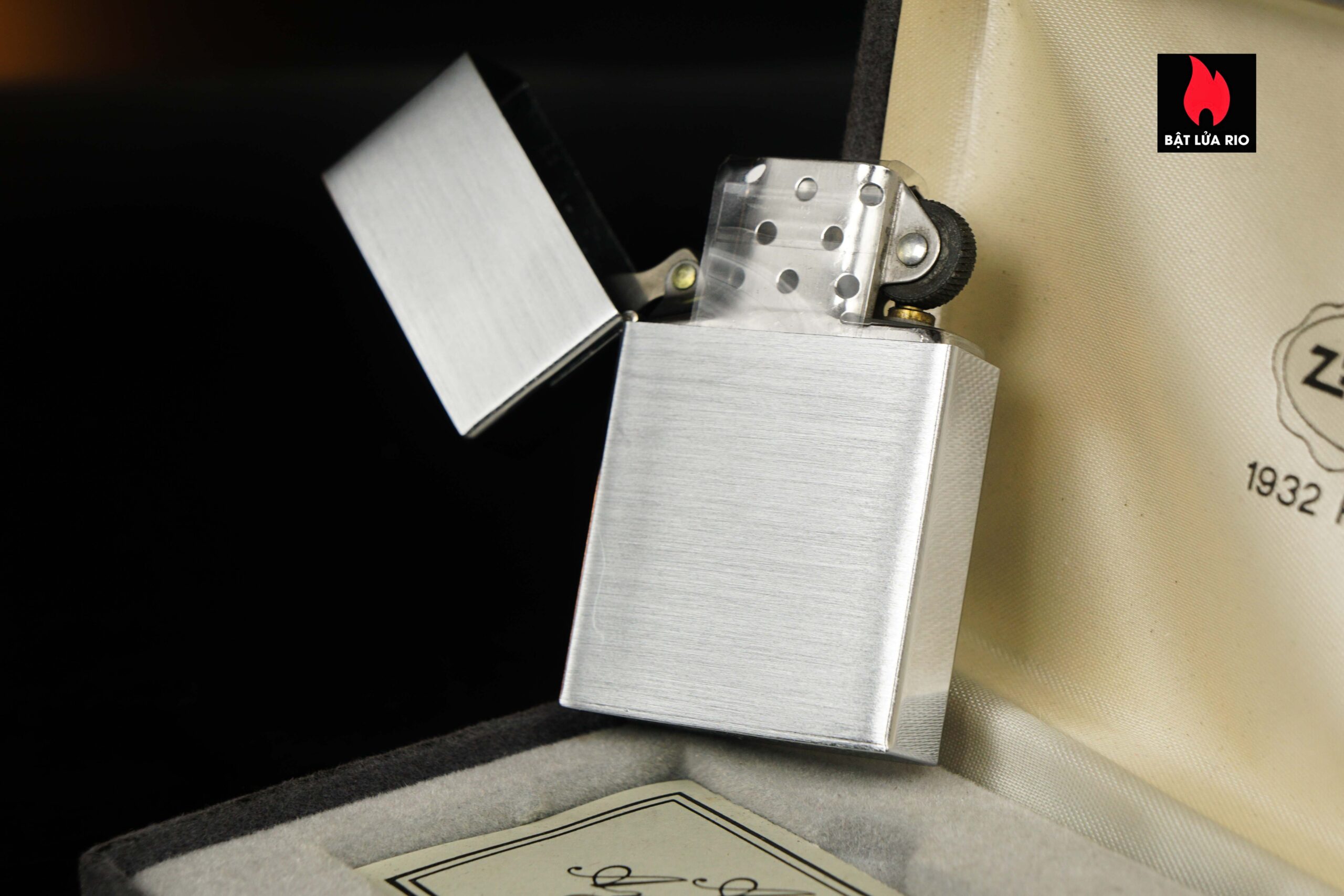 Zippo 1988 – Original 1932 Replica – Pat Pending 52 Zippo 1988 – Original 1932 Replica – Pat Pending 8