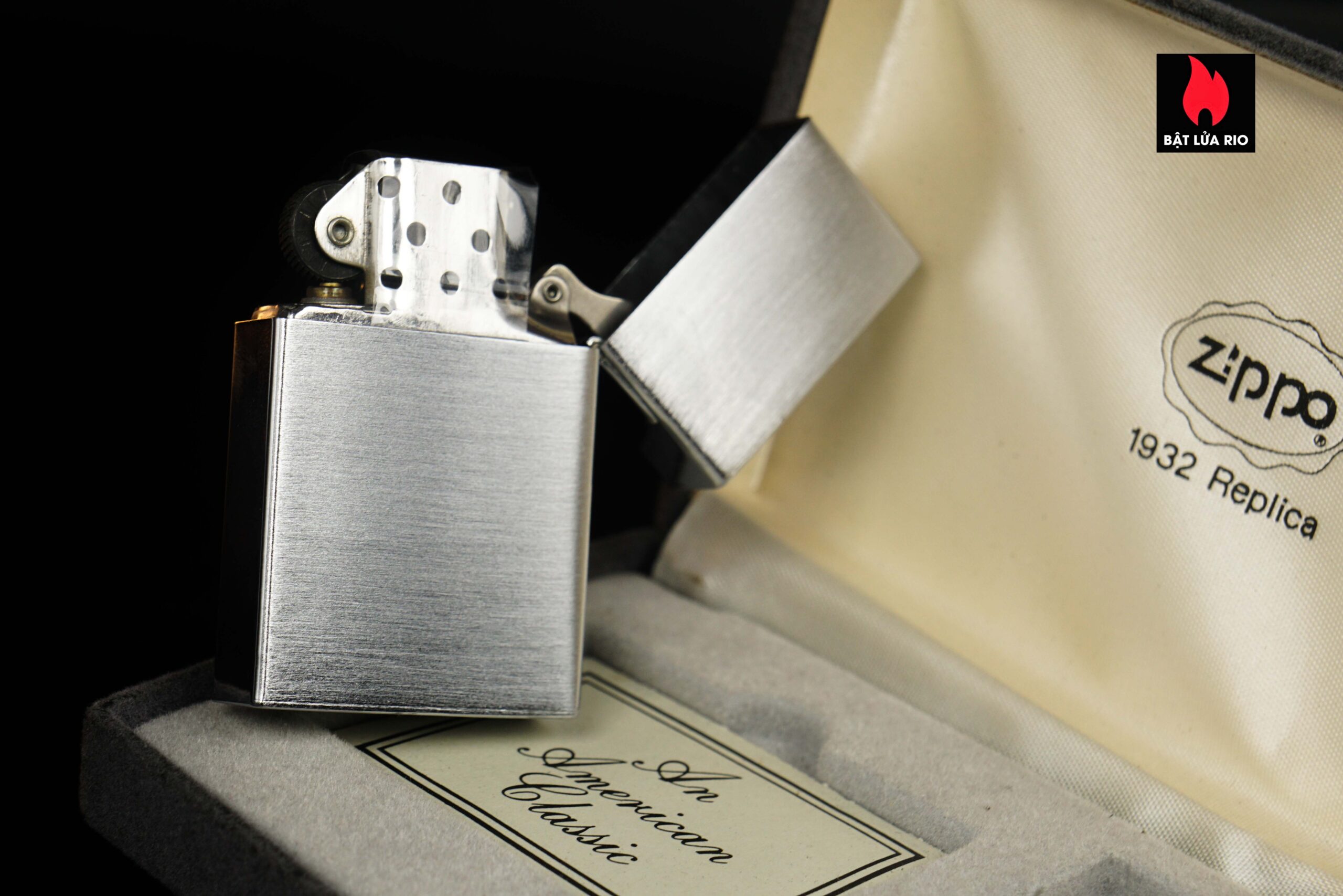 Zippo 1988 – Original 1932 Replica – Pat Pending 53 Zippo 1988 – Original 1932 Replica – Pat Pending 9