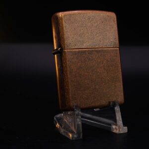 Zippo 2003 – Antique Copper