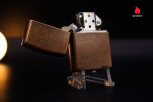 Zippo 2003 – Antique Copper 1