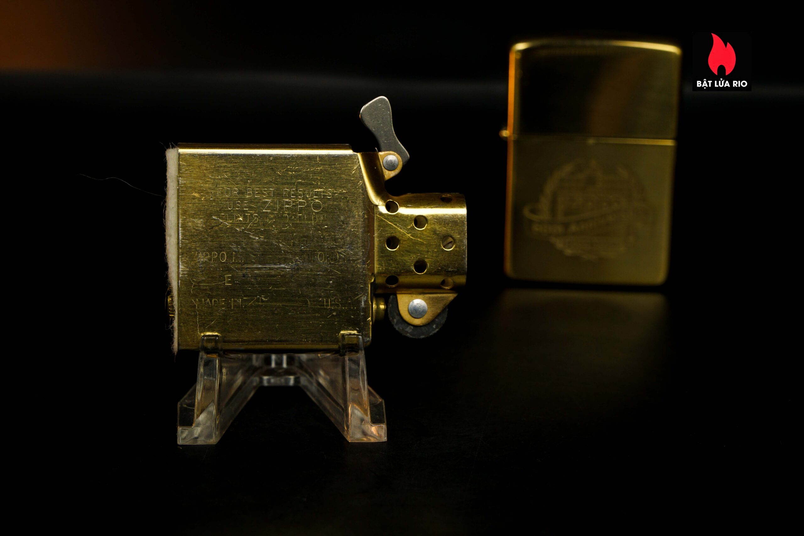 Zippo Chu Niên 1932 – 1992 – 60th Anniversary – Đồng Nguyên Khối 33 Zippo Chu Niên 1932 – 1992 – 60th Anniversary – Đồng Nguyên Khối 3