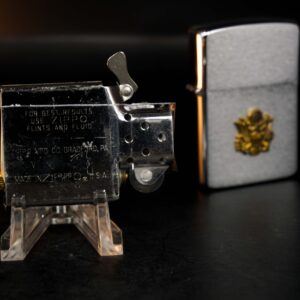 Zippo La Mã 1989 – U.S Army – Brushed Chrome – Lục quân Hoa Kỳ 17 Zippo La Mã 1989 – U.S Army – Brushed Chrome – Lục quân Hoa Kỳ 7
