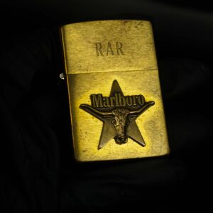 Zippo La Mã 1992 – Đồng Nguyên Khối – Marlboro Longhorns – RAR 1