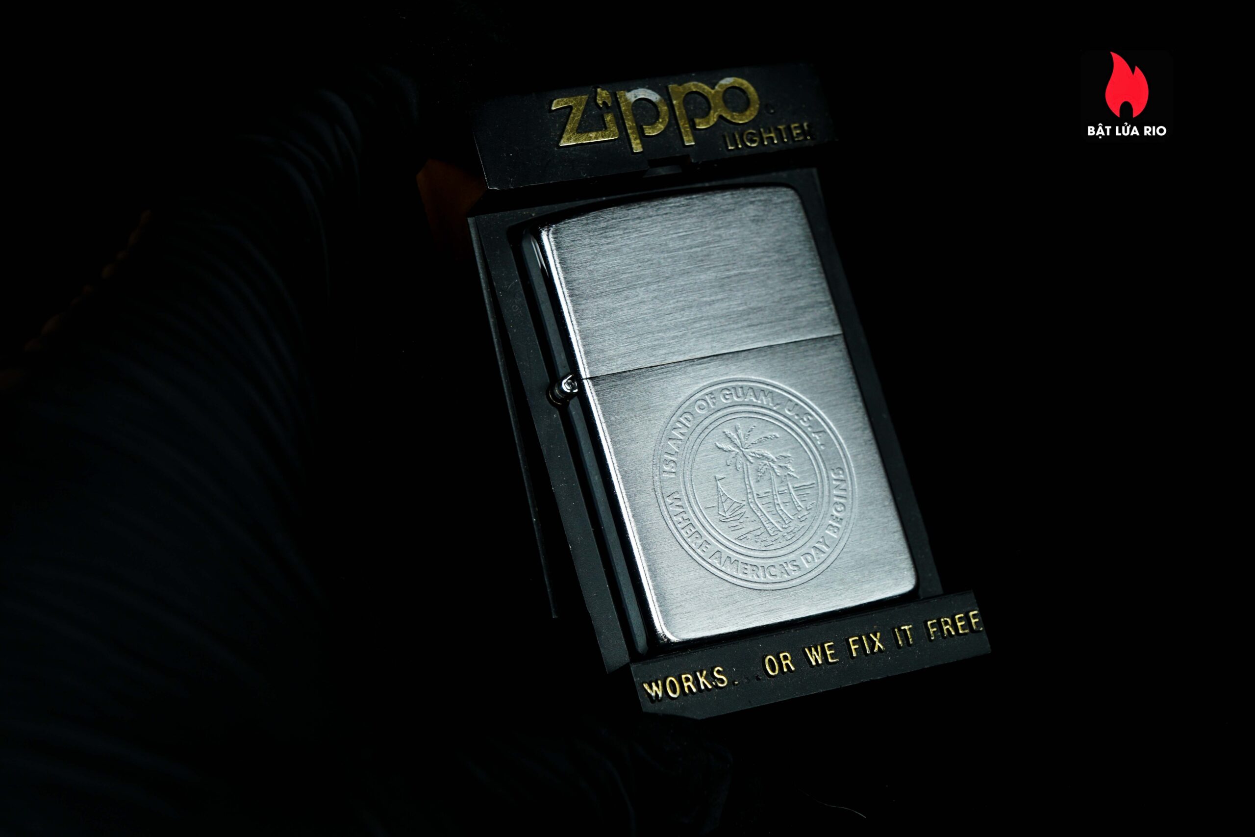 Zippo La Mã 1994 – Island Of Guam 44 Zippo La Mã 1994 – Island Of Guam 1