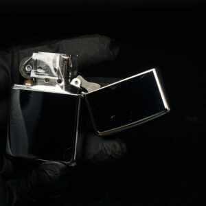 Zippo La Mã 1996 – Sean Connery as James Bond 007 4