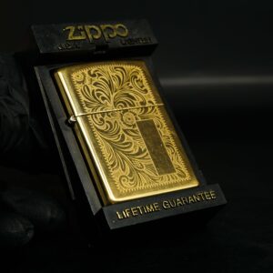 Zippo La Mã 1996 – Venetian – Hoa Văn Ý – Đồng Nguyên Khối 15