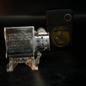 Zippo La Mã 1997 – Camel Joe in Tuxedo – Black Crackle 5