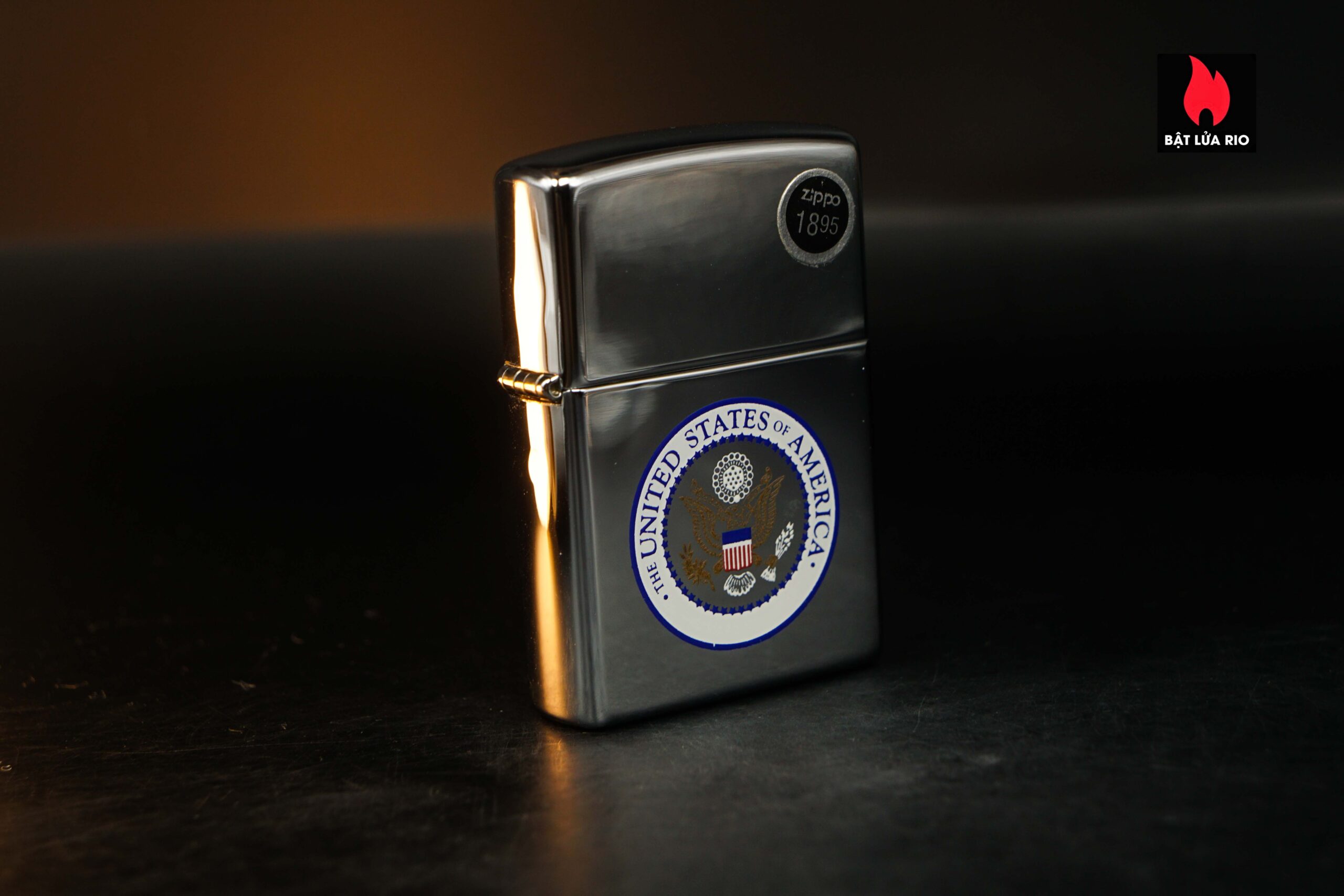 Zippo La Mã 1998 – the United States of Emerica 3 Zippo La Mã 1998 – the United States of Emerica 12