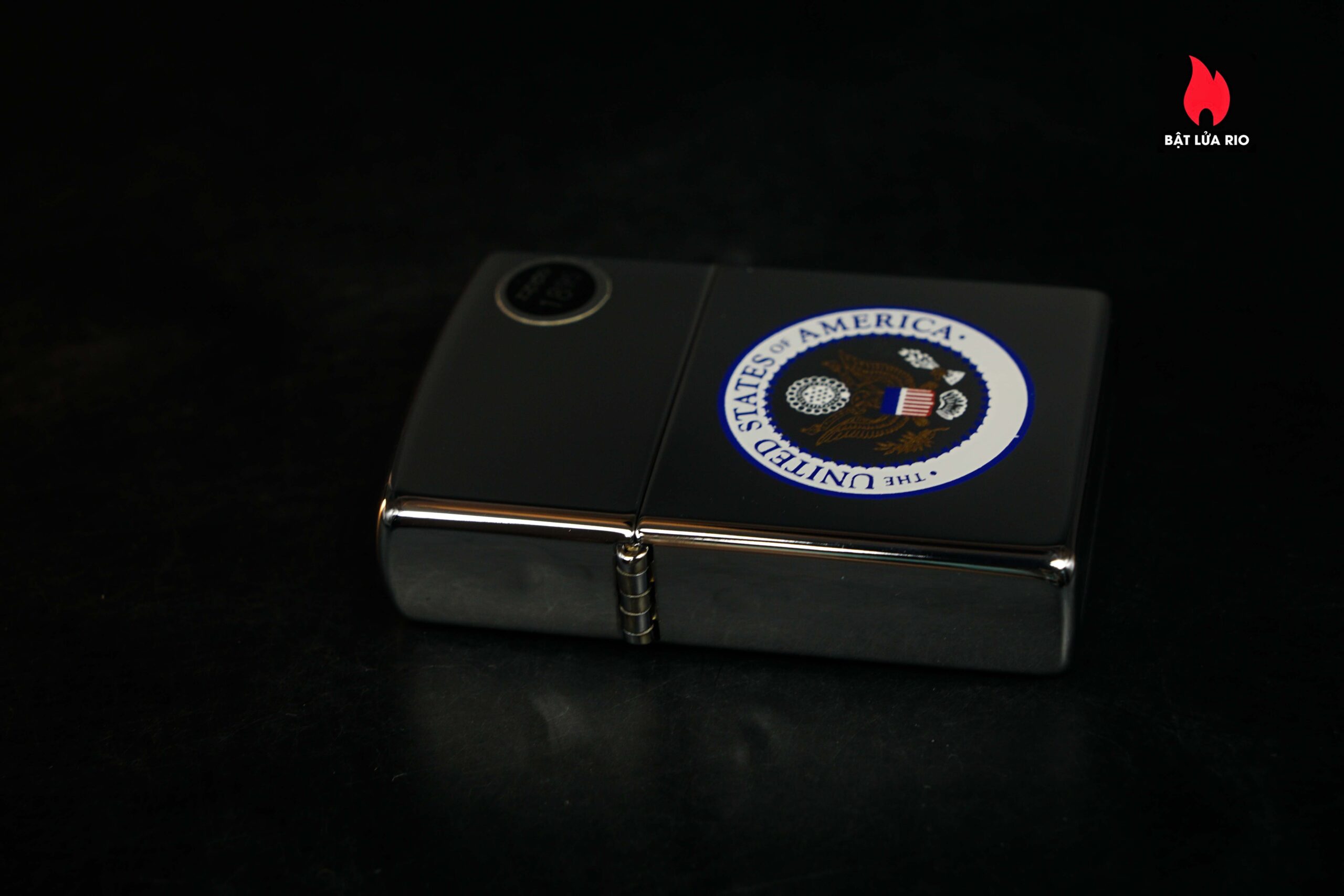 Zippo La Mã 1998 – the United States of Emerica 10 Zippo La Mã 1998 – the United States of Emerica 4