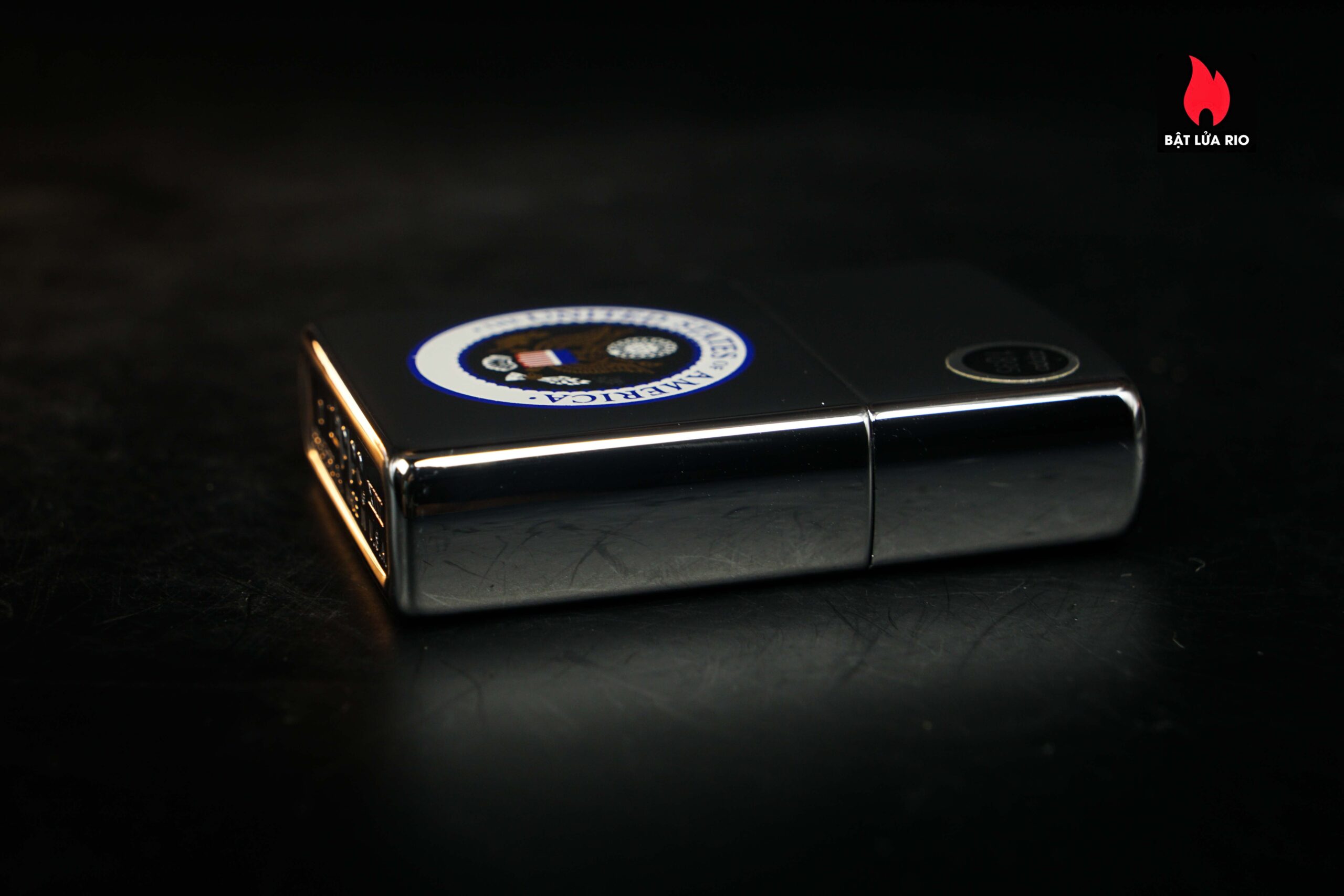 Zippo La Mã 1998 – the United States of Emerica 8 Zippo La Mã 1998 – the United States of Emerica 6