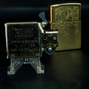 Zippo La Mã 1998 – Venetian – Hoa Văn Ý – Đồng Nguyên Khối 10